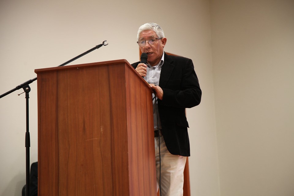 CICLO DE CONFERENCIAS EN LOS XV AÑOS DE CREACIÓN DE LA FACULTAD DE ...