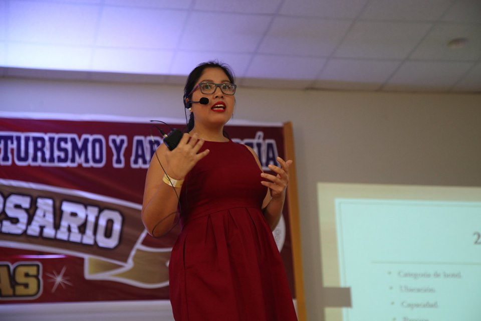 CICLO DE CONFERENCIAS EN LOS XV AÑOS DE CREACIÓN DE LA FACULTAD DE ...