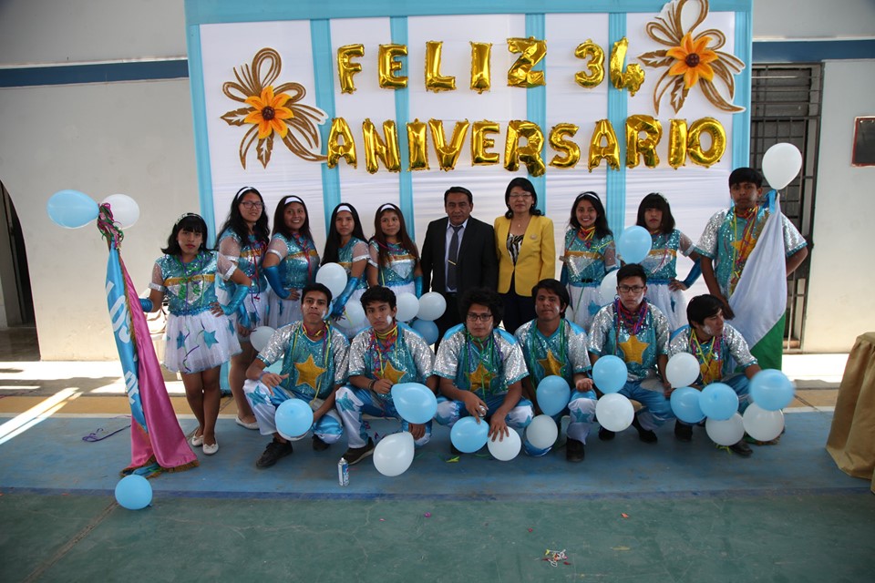 Ceremonia central por los 34 aniversario de la facultad de Ciencias ...