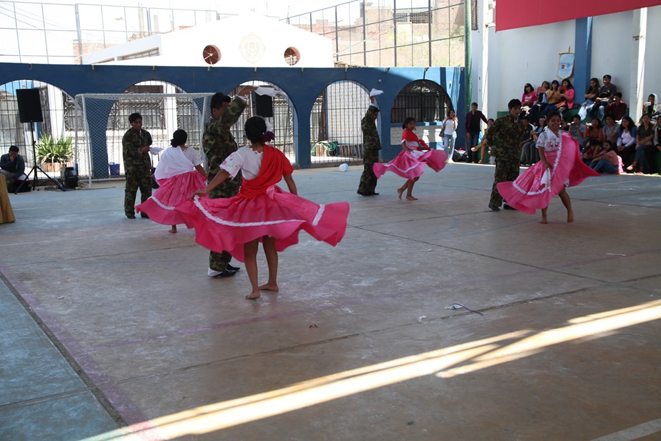 Ceremonia central por los 34 aniversario de la facultad de Ciencias ...